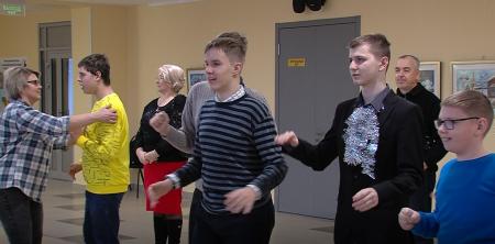 Новый год чудесный праздник!