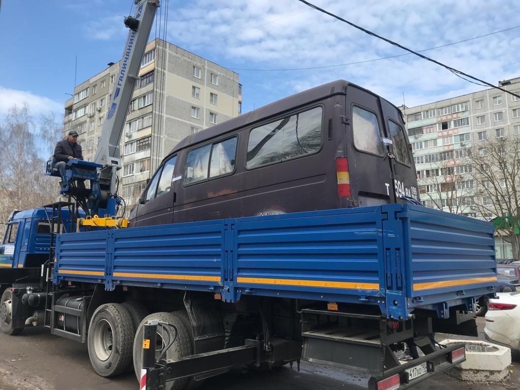 Как в Городском округе Коломна борются с брошенными во дворах автомобилями  | 07.04.2023 | Коломна - БезФормата