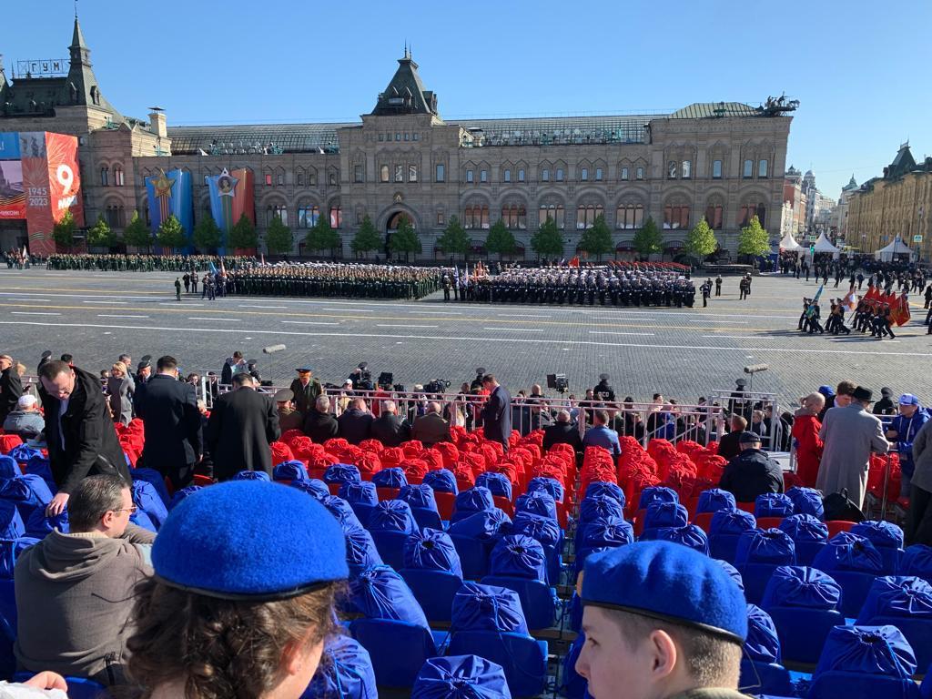 Сотрудники коломенского предприятия КБМ посетили Парад Победы в Москве |  12.05.2023 | Коломна - БезФормата