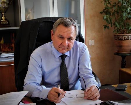 Председатель Совета Депутатов Городского округа Коломна, директор МУП «Тепло Коломны» Николай Герлинский поздравил жителей муниципалитета с Днём России