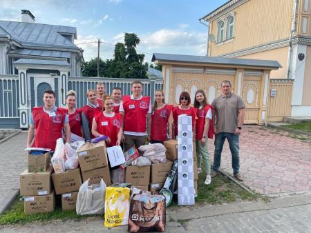 Сотрудники коломенского предприятия собрали более 20 коробок вещей для детского приюта