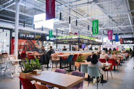 В Подольске на Южном рынке открыли фуд-холл с более 200 посадочных мест