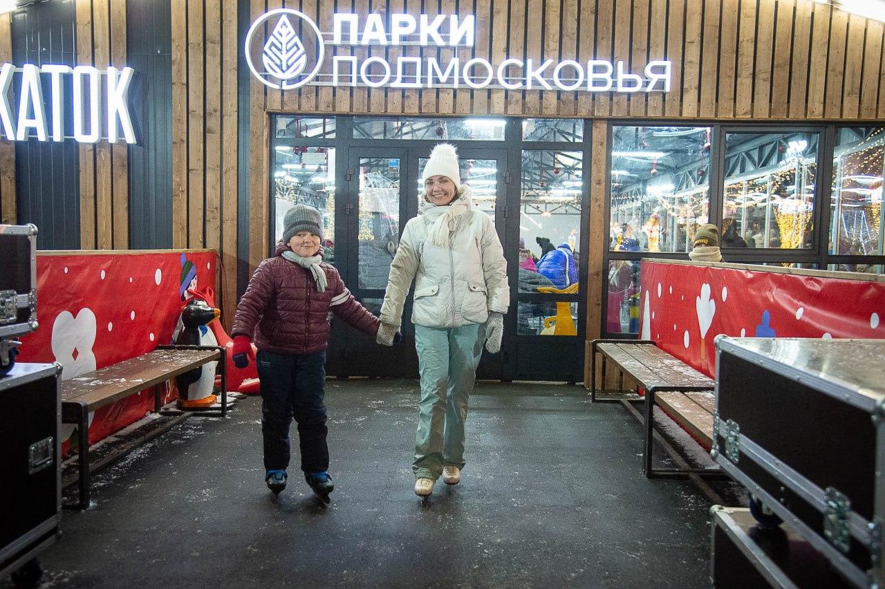 На площади Советской в Коломне открыли новый каток под открытым небом »  Администрация Городского округа Коломна Московской области