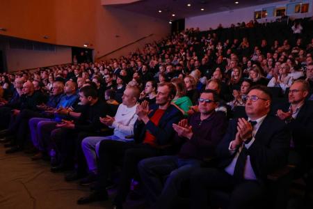 Сегодня отмечается День работников бытового обслуживания населения и жилищно-коммунального хозяйства