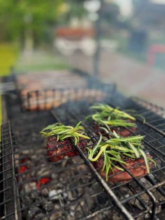 В Подмосковье наблюдается увеличение спроса на мясо — сезон шашлыков открыт!