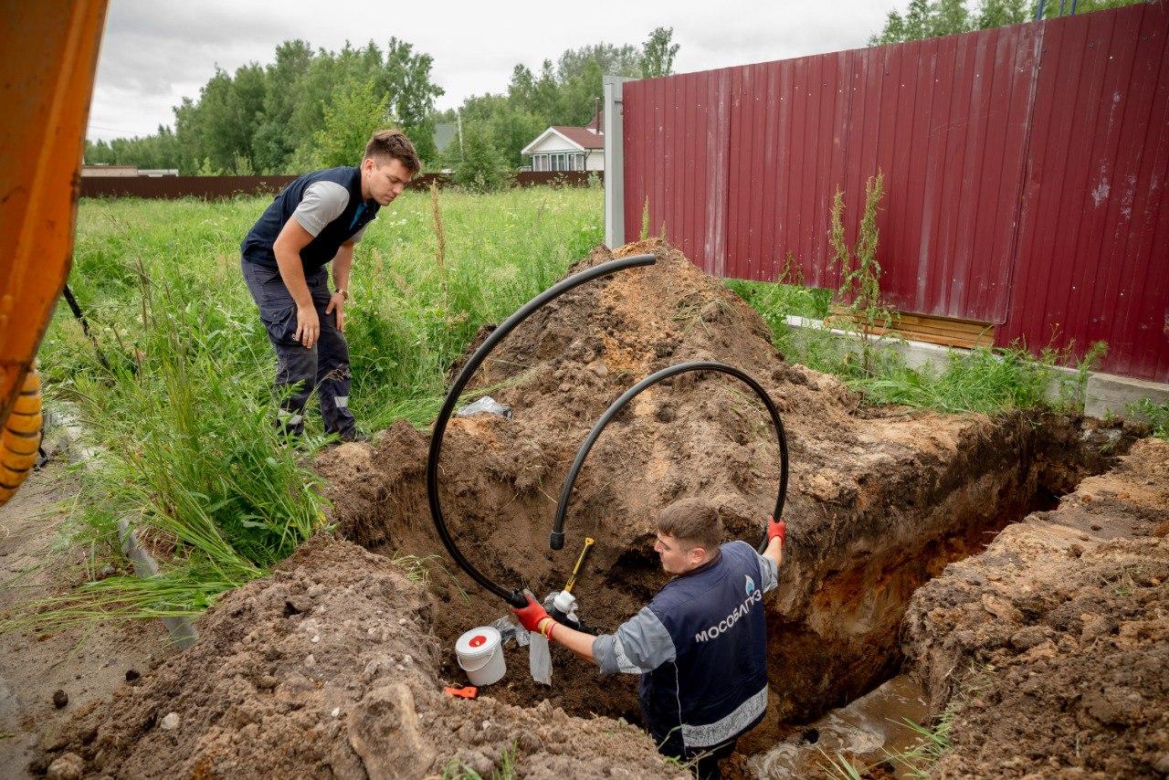 Продолжают подводить газ к домам в деревне Негомож в Городском округе  Коломна | 25.06.2024 | Коломна - БезФормата