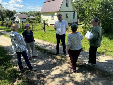 26 июня заместитель главы Лубяной Д.Б. посетил СНТ &laquo;Поляна&raquo;, расположенное рядом с деревней Липитино