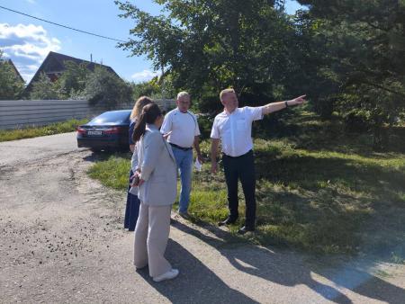24 июля первый заместитель главы Городского округа Коломна Лубяной Денис Борисович провел пеший обход села Васильево