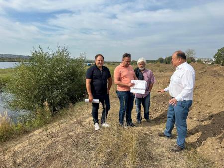 19 сентября заместитель главы округа Цаплинский Сергей Михайлович провел обход территории карьера Западный