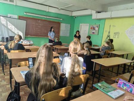 Полицейские в Коломне провели беседы со школьниками
