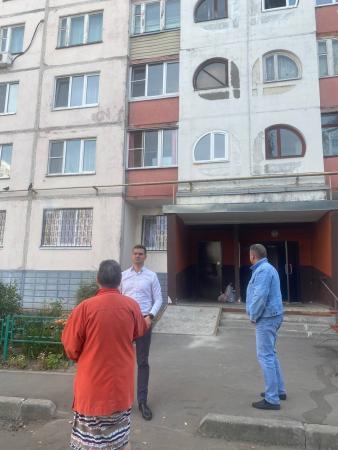 4 октября заместитель главы округа Ходасевич Дмитрий Игоревич провел обход территории мкрн. Голутвин