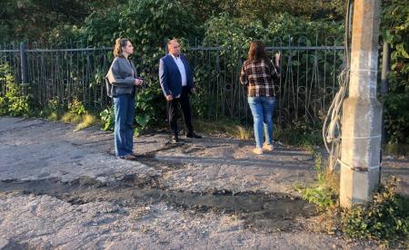 Заместитель главы округа Цаплинский Сергей Михайлович провел обход территории по улице проезд Артиллеристов