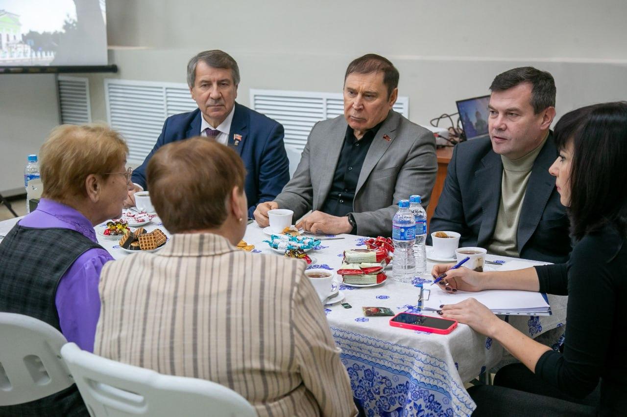 Глава Городского округа Коломна встретился с активистами озёрского отделения Союза Пенсионеров