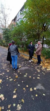 29 октября заместитель главы округа Коновалов Максим Викторович провел обход территории мкр. Центральный