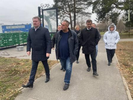 Первым заместителем Главы Лубяным Д.Б. проведён обход парка Дубки