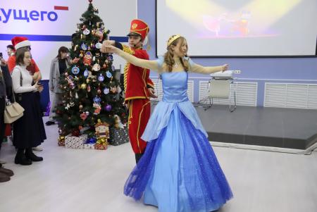 В преддверии новогодних праздников в ГСГУ Городского округа Коломна прошла Рождественская благотворительная ярмарка