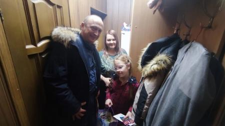 Депутат Совета депутатов, руководитель депутатского объединения Всероссийской политической партии "Единая Россия" в Совете депутатов Городского округа Коломна Сергей Орлов принял участие в акции "Ёлка желаний".