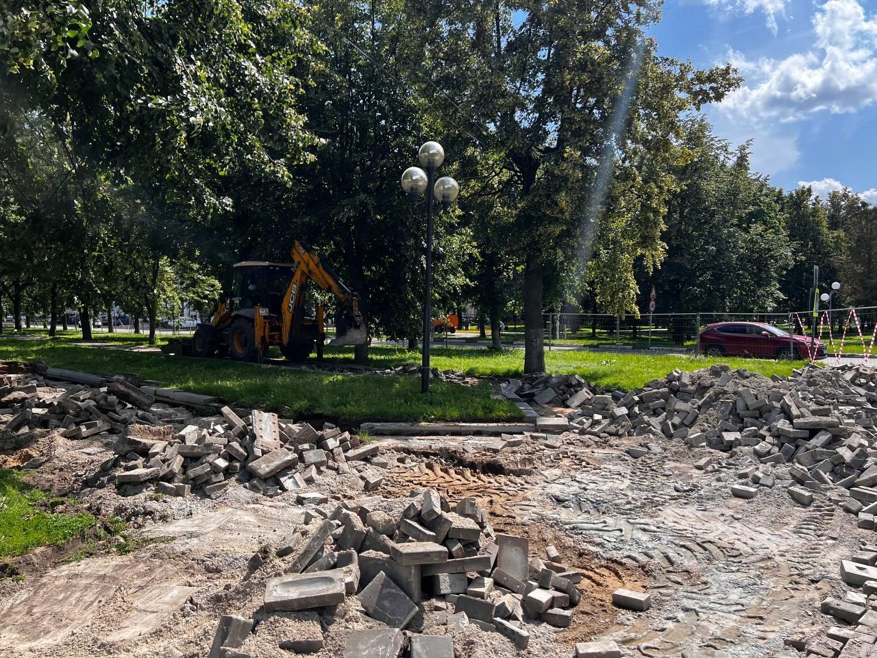 В Коломне начались работы по реконструкции сквера имени адмирала С.Г. Горшкова