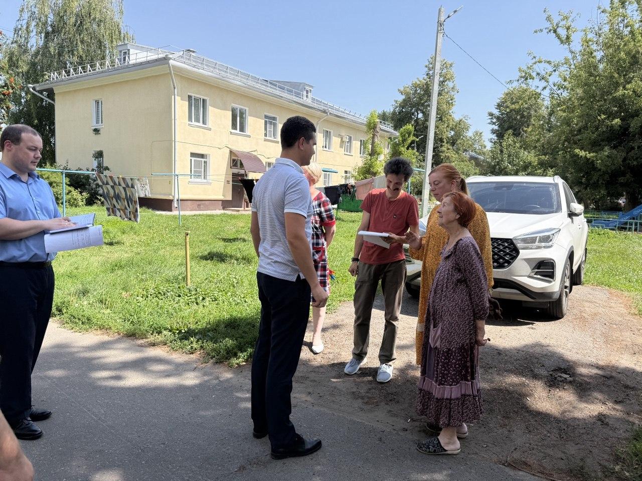 Заместитель главы округа Ходасевич Дмитрий Игоревич провел обход территории