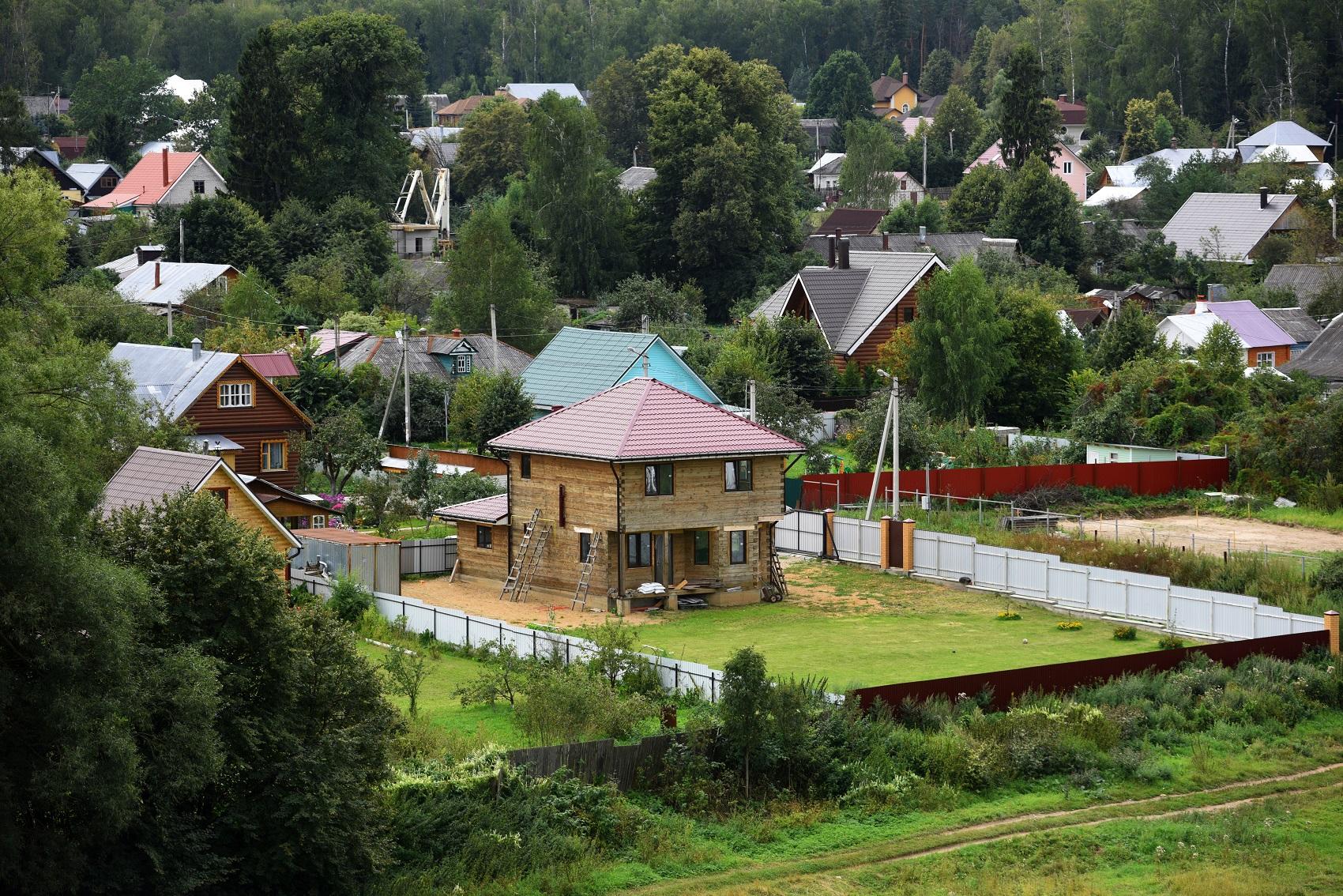 Депутат Госдумы Никита Чаплин объяснил, как правильно сдавать дачу на лето