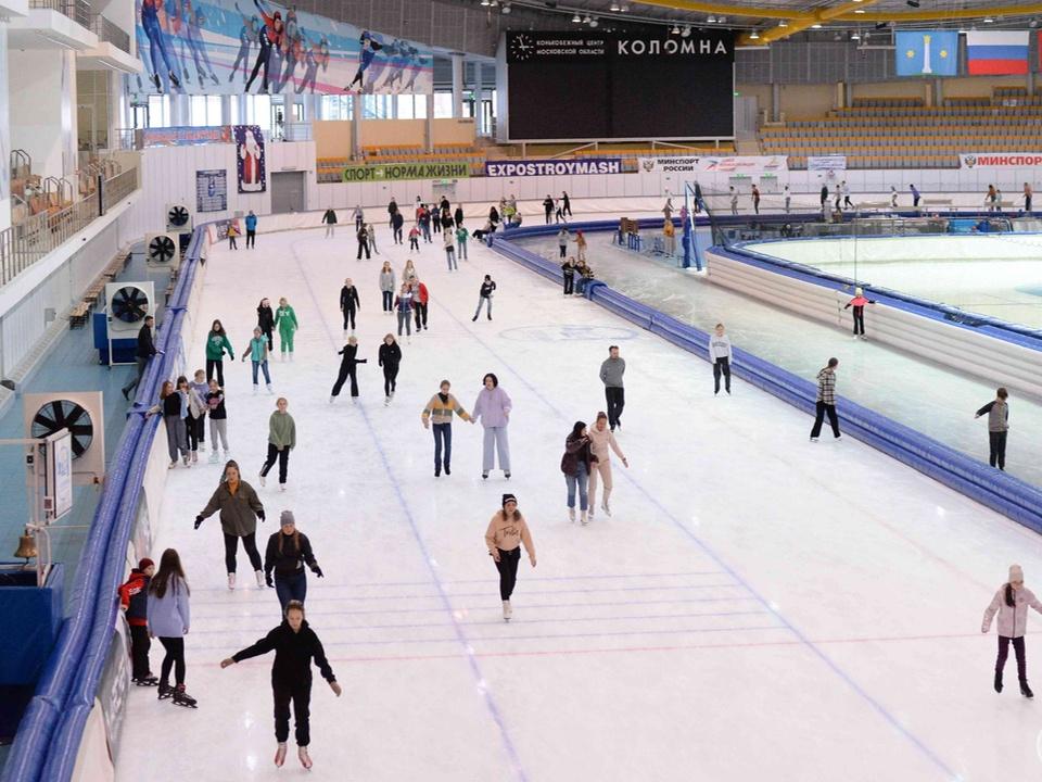 Новый сезон массовых катаний на коньках стартует в конькобежном центре «Коломна» 7 сентября