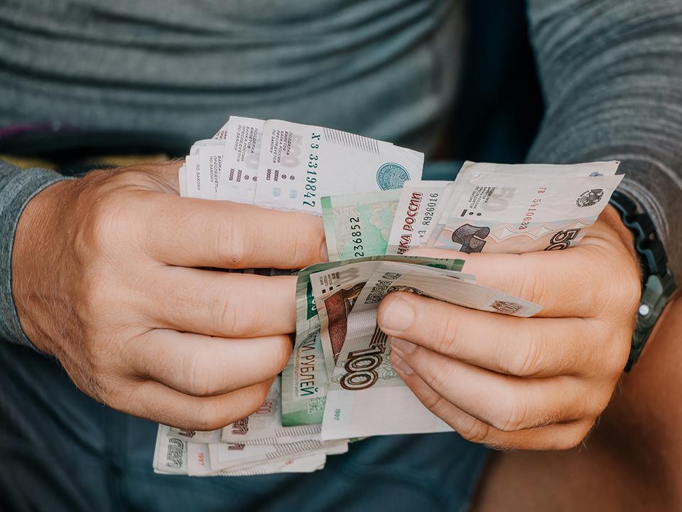 Социальный контракт в 2025 году: кому и сколько могут начислить, во что вложить средства