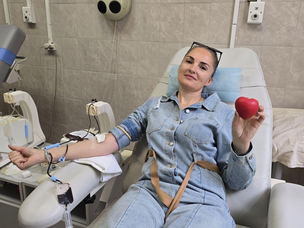 Врачи и медицинские сестры стоматологической поликлиники участвовали в донорской акции в Коломне