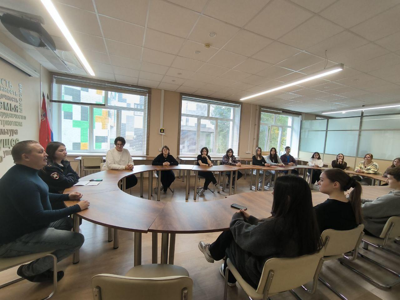 В Коломне прошел круглый стол о Правилах дорожного движения