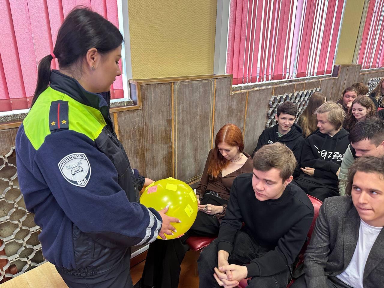 Студенты колледжа «Коломна» стали участниками «Краш-курса» по Правилам дорожного движения