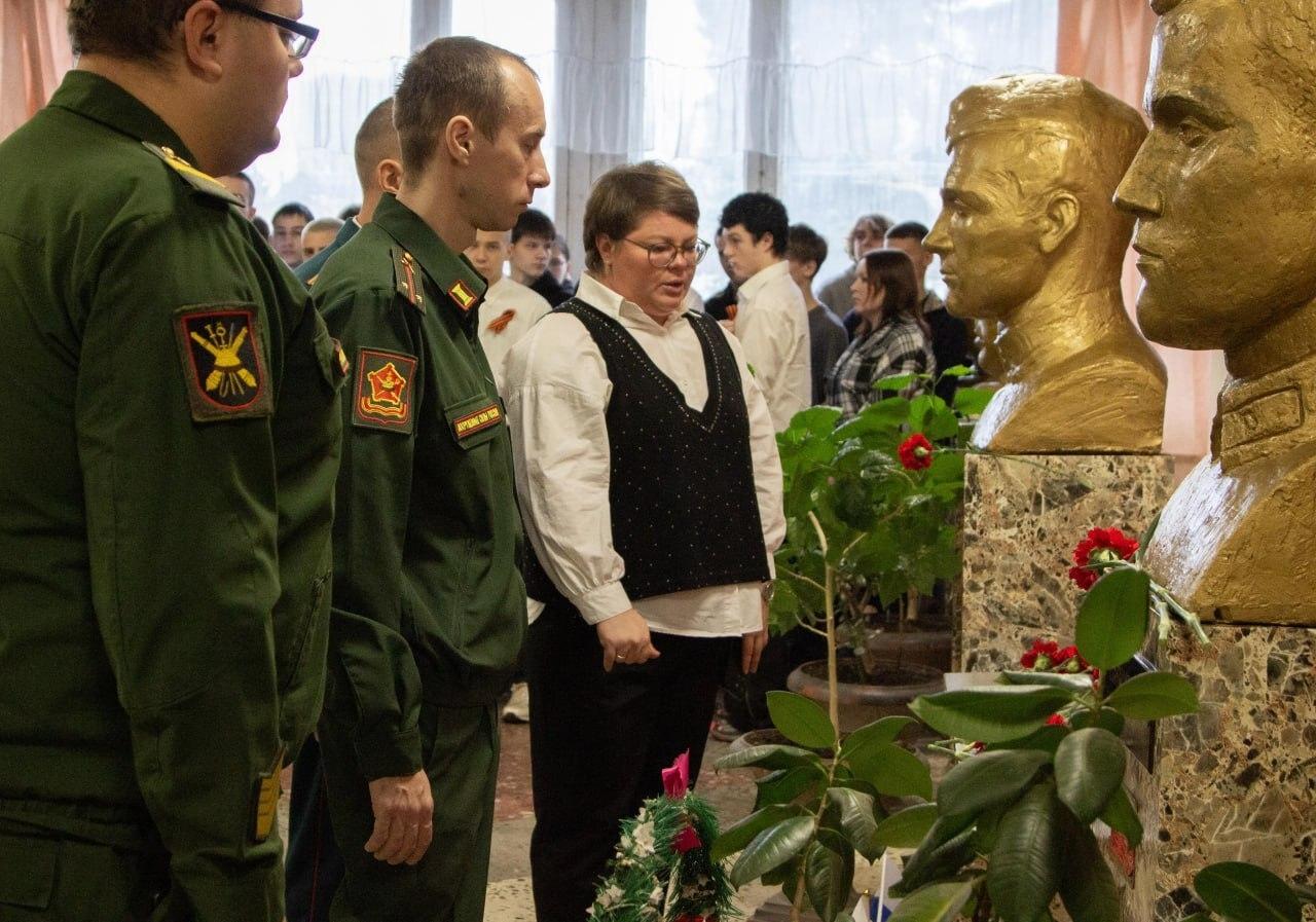 В колледже «Коломна» почтили память погибшего в ходе специальной военной операции выпускника Александра Шкутова
