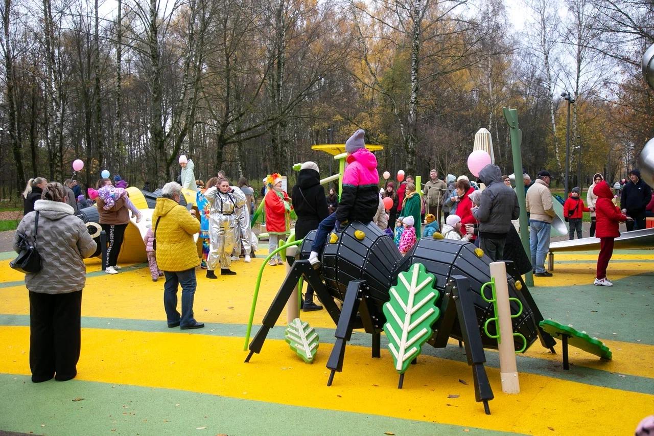 В обновленном парке 50-летия Октября в Коломне прошел большой семейный праздник