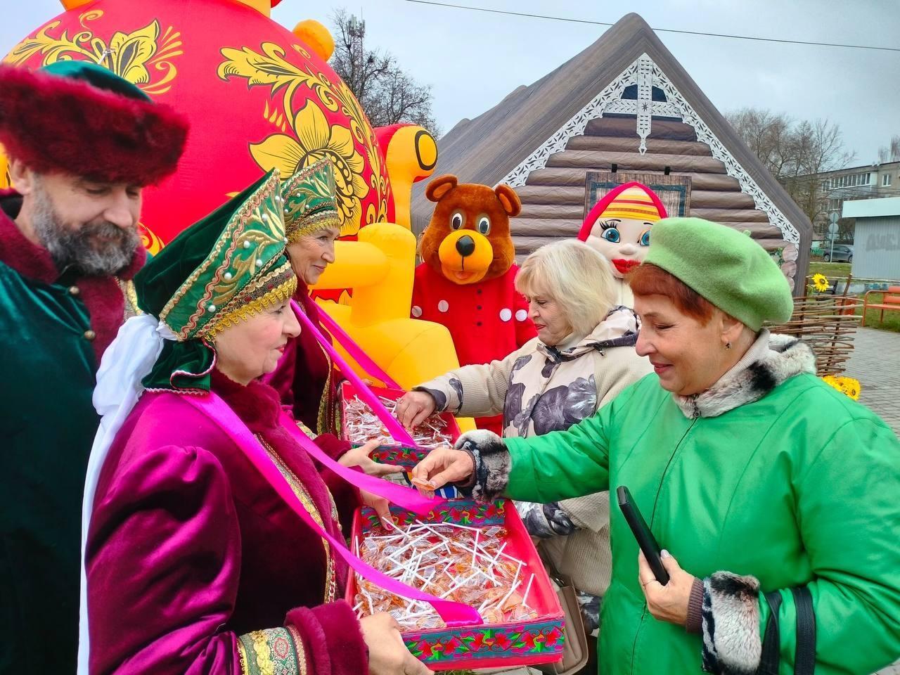 Настоящий узбекский плов отведали гости фестиваля культур в Коломне
