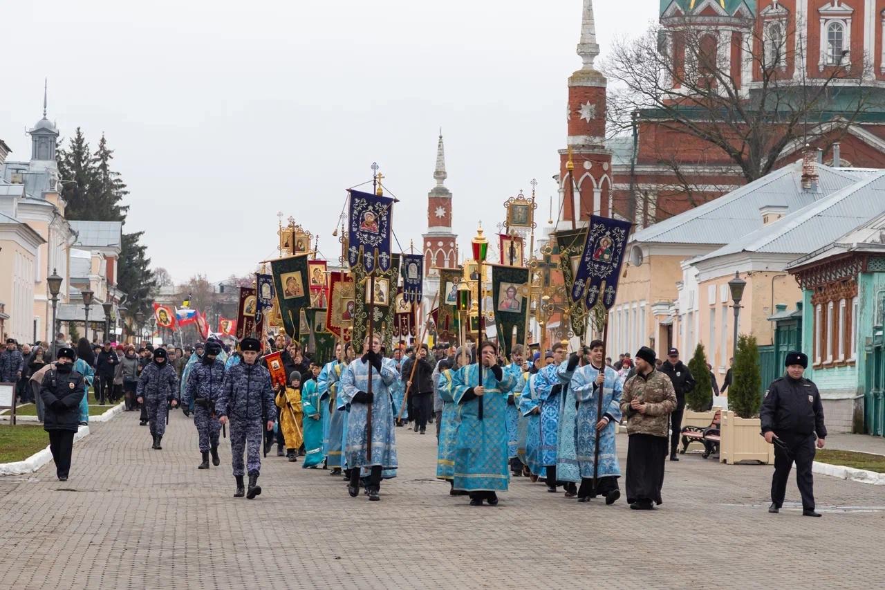 Традиционный крестный ход состоялся в исторической части Коломны