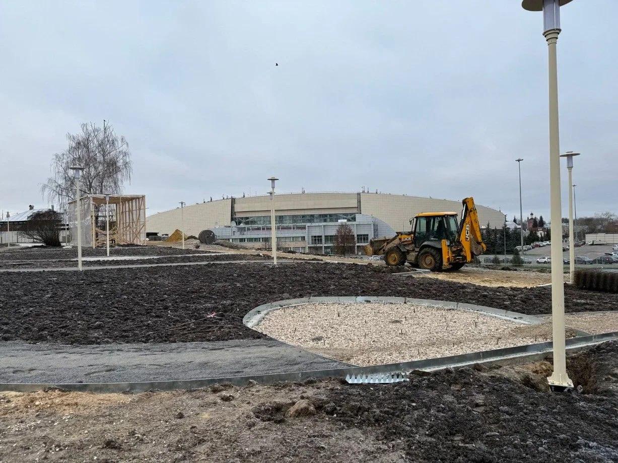 В Коломне продолжается реконструкция сквера «Блюдечко»