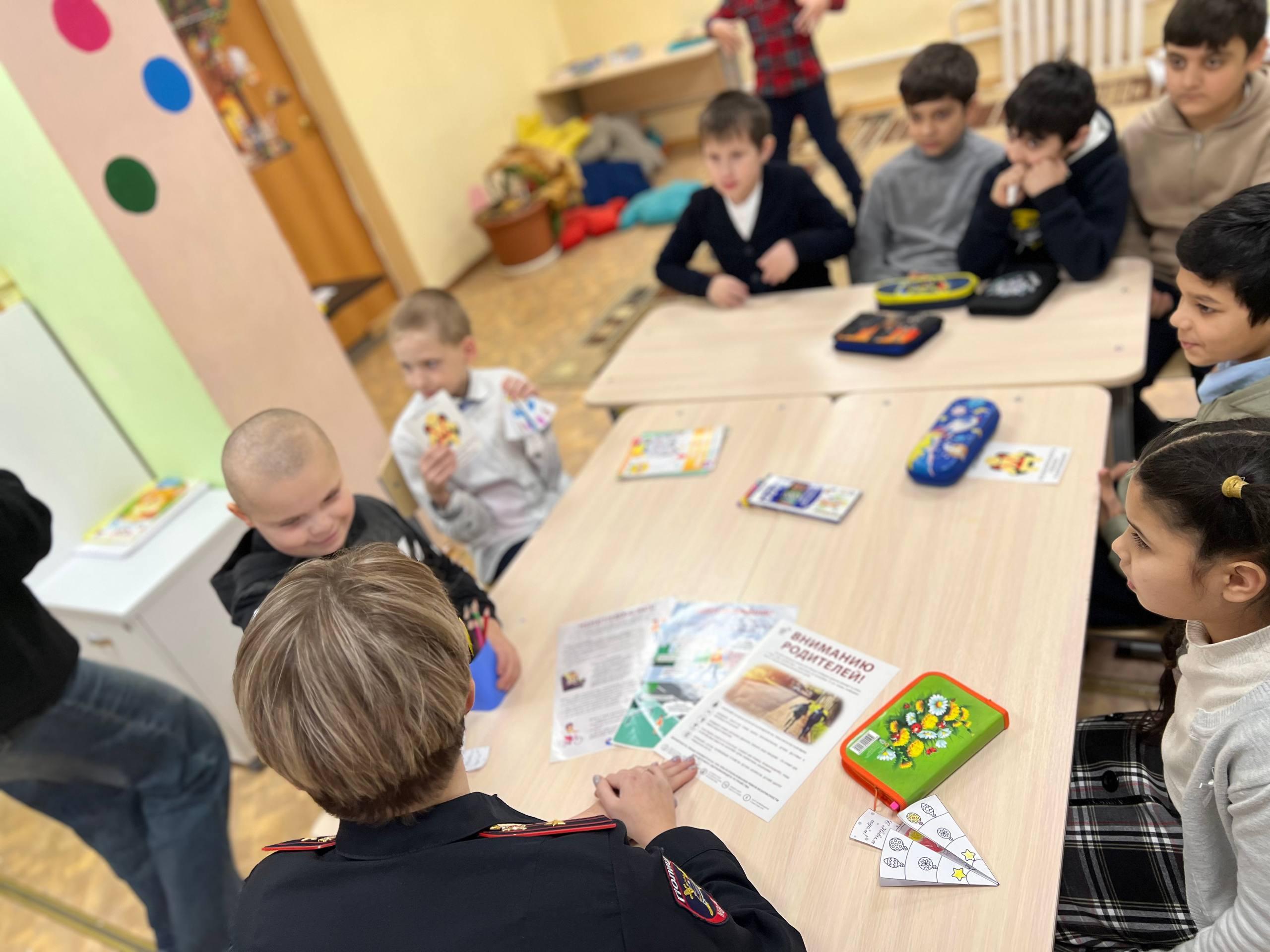 Ученики школы №19 в Коломне узнали о том, как важно соблюдать ПДД