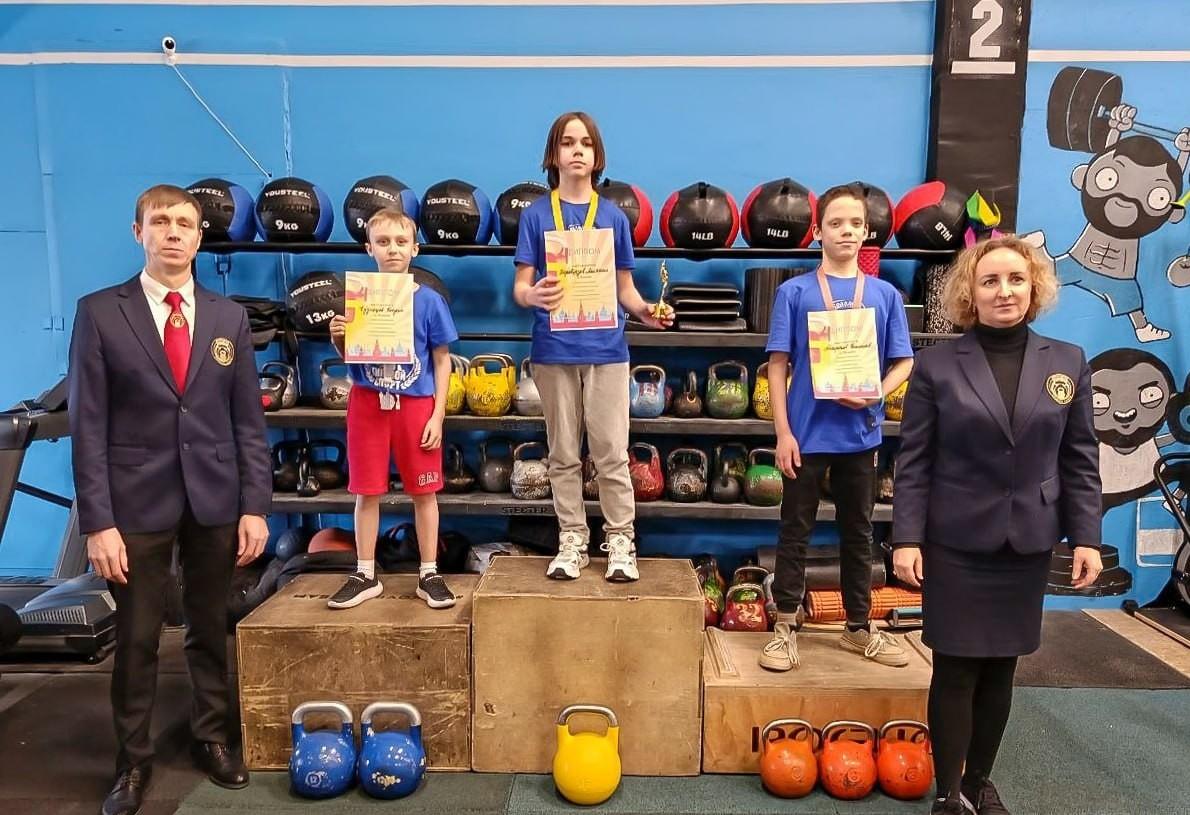 Коломенские спортсмены достойно выступили на Открытом турнире по гиревому спорту, посвященном Дню защитника Отечества