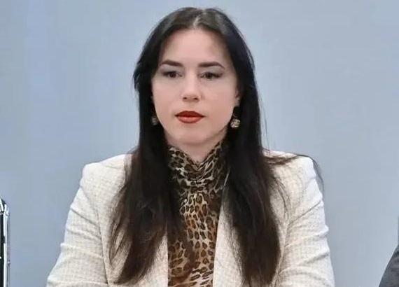 Екатерина Лобышева поздравляет с Днём защитника Отечества