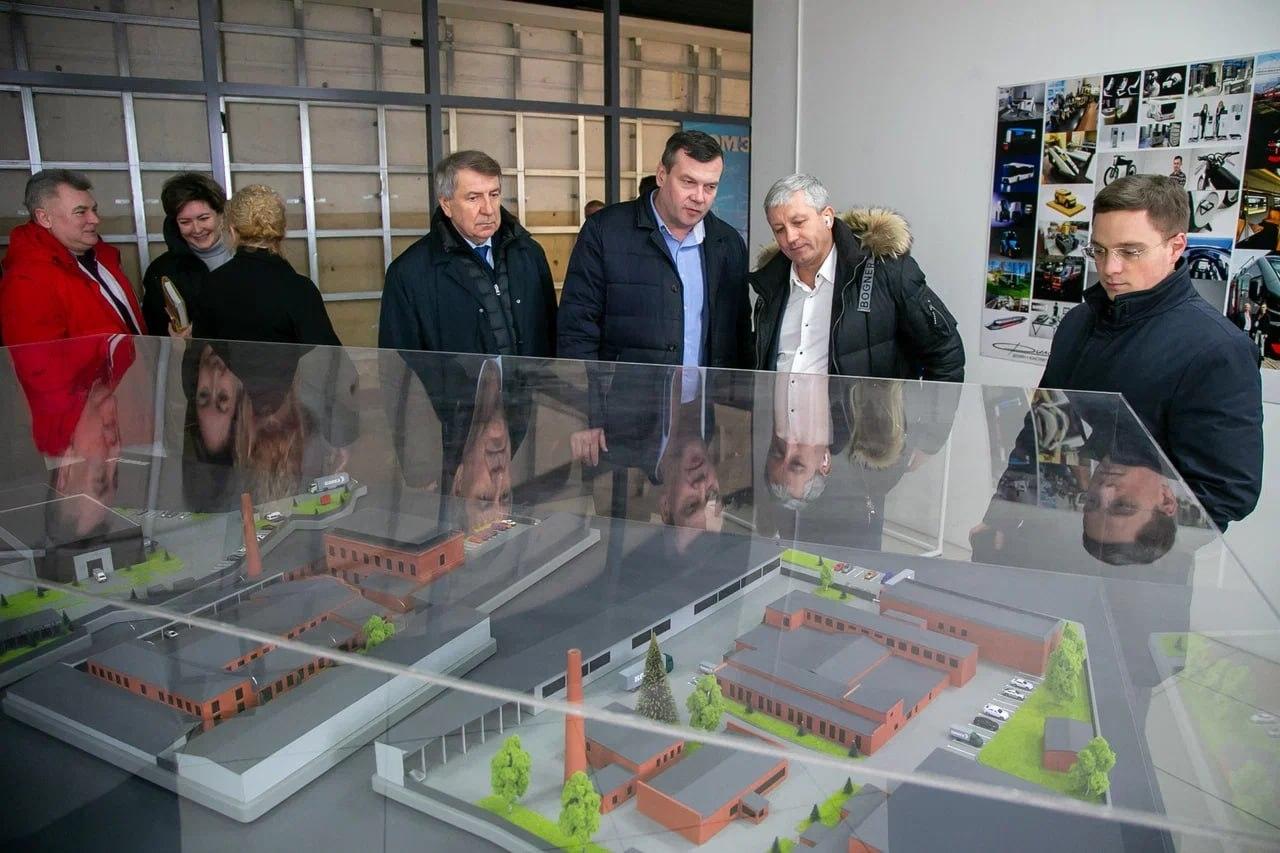 Глава Коломны Александр Гречищев с рабочим визитом побывал на Опытно-механическом заводе