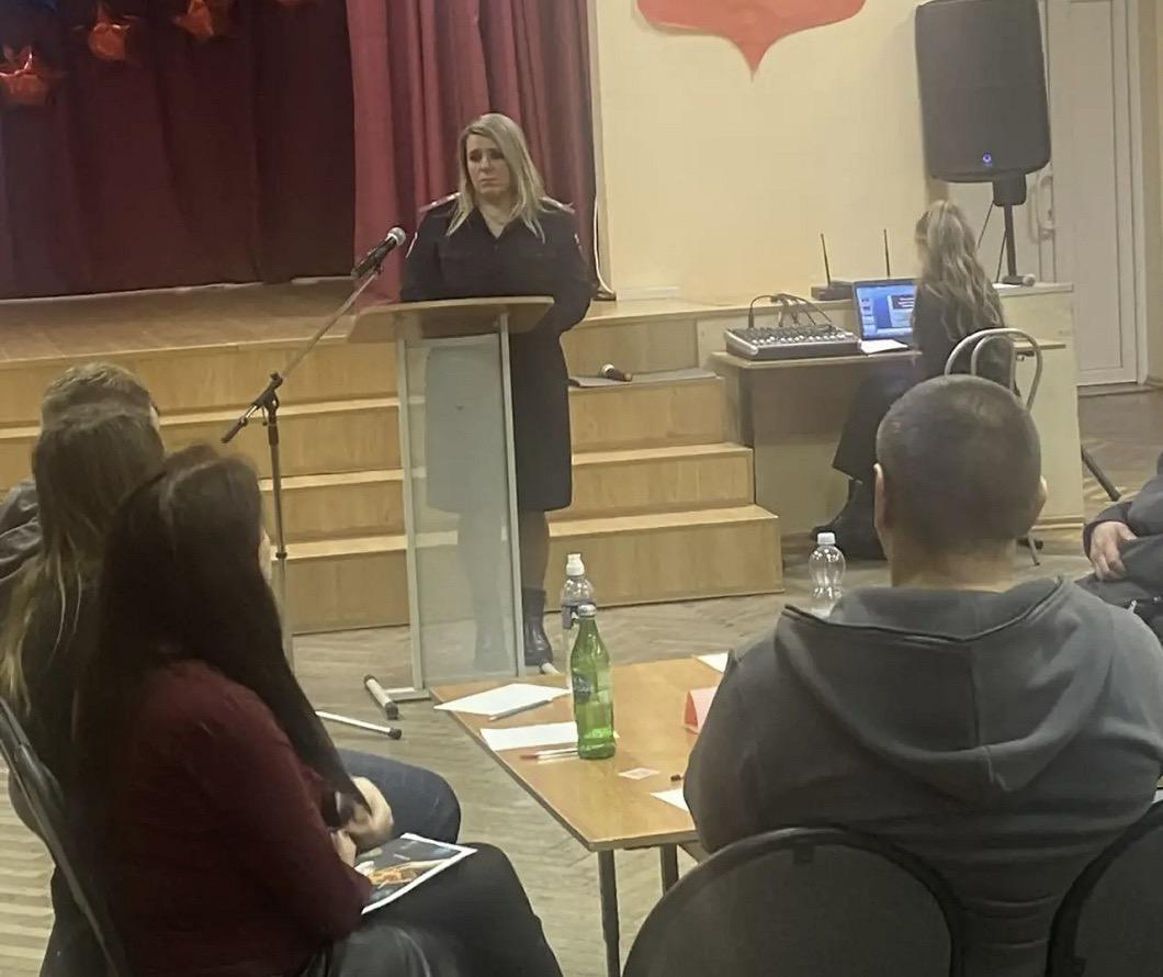 Полицейские в Коломне приняли участие в родительском собрании