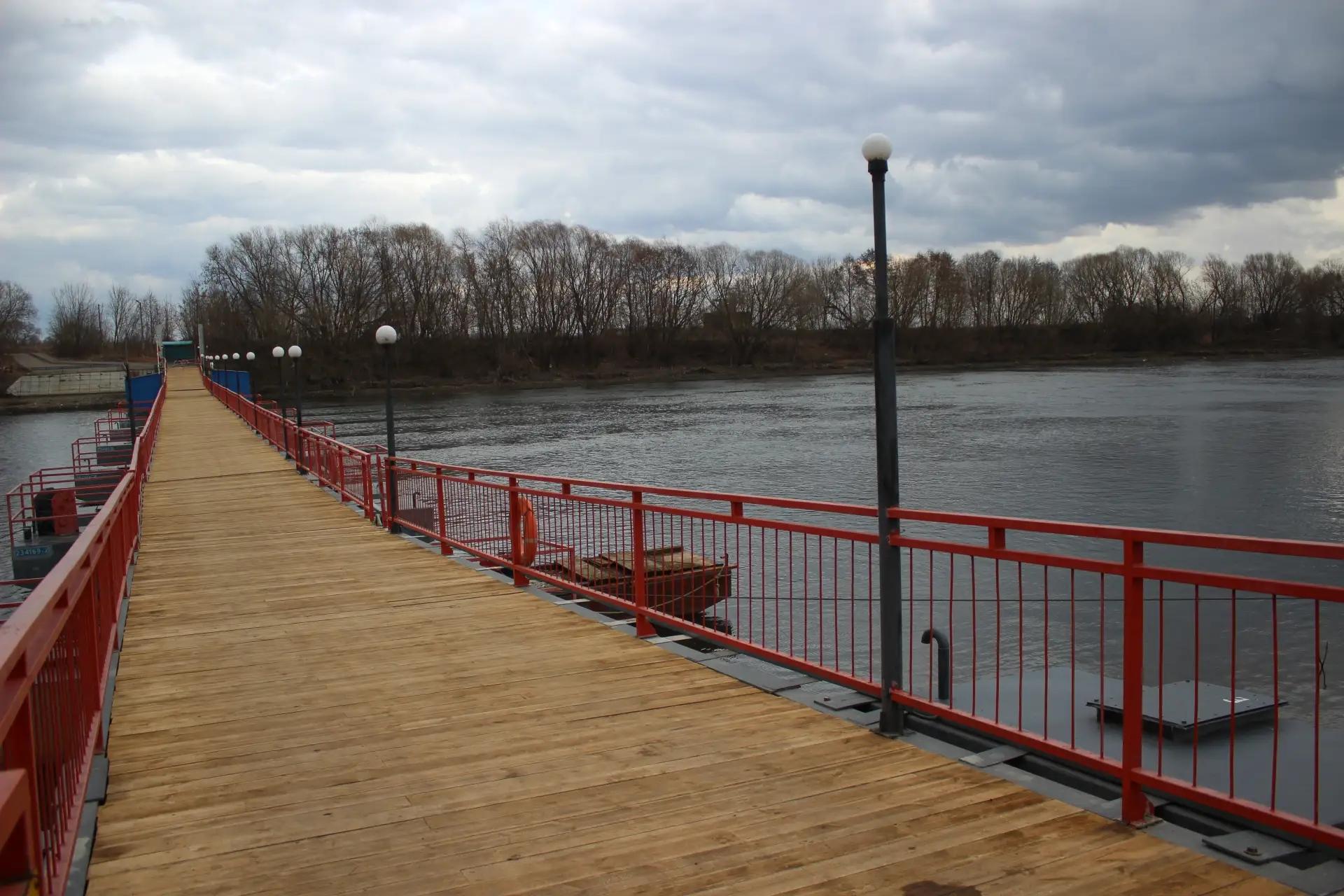 Голутвинский наплавной мост в Коломне закрыли из-за подъема уровня воды