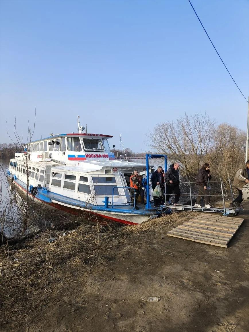 В Озёрах на переправе через Оку добавили ещё один вечерний рейс