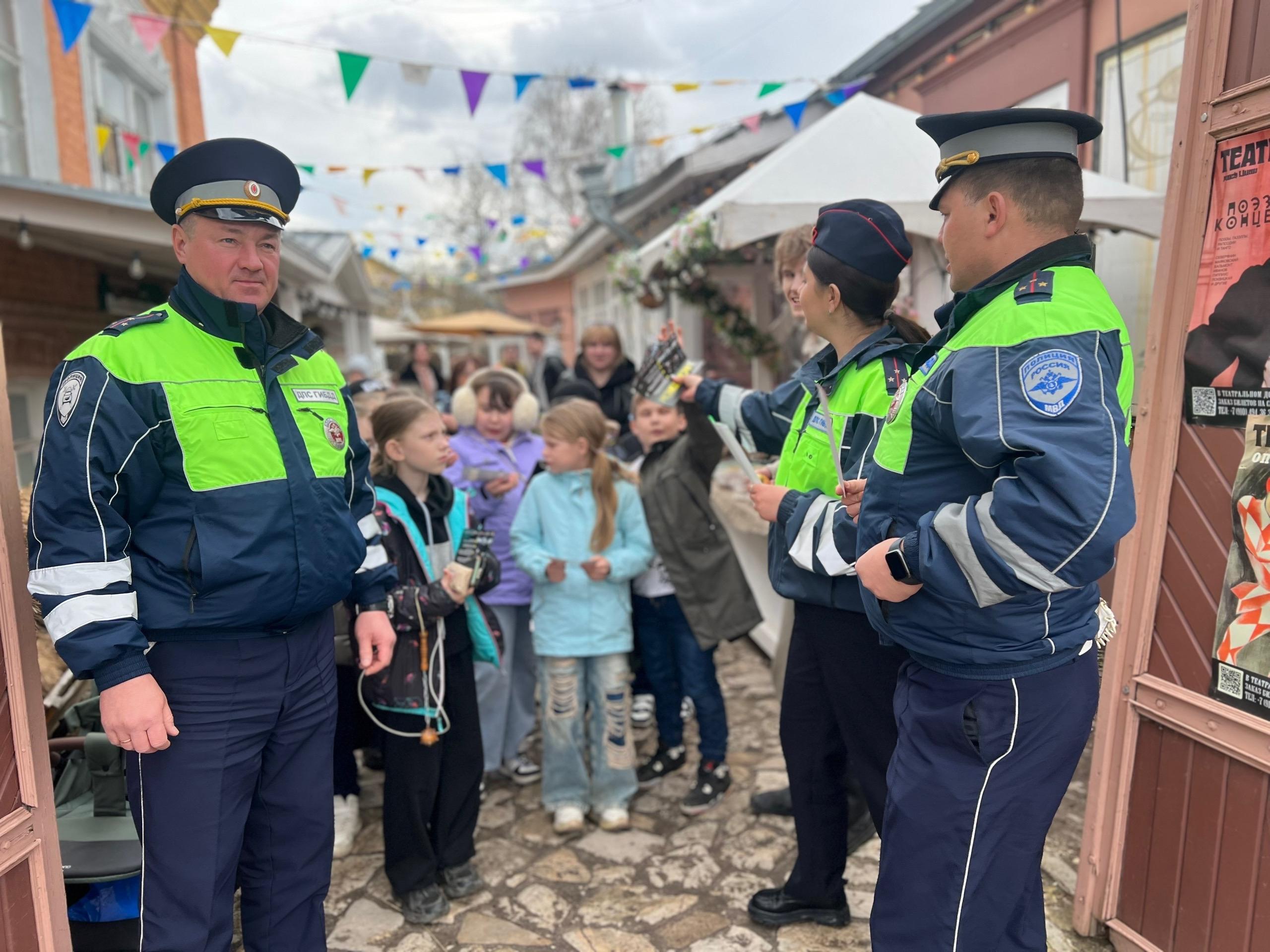 В исторической части Коломны прошла акция &laquo;Засветись&raquo;