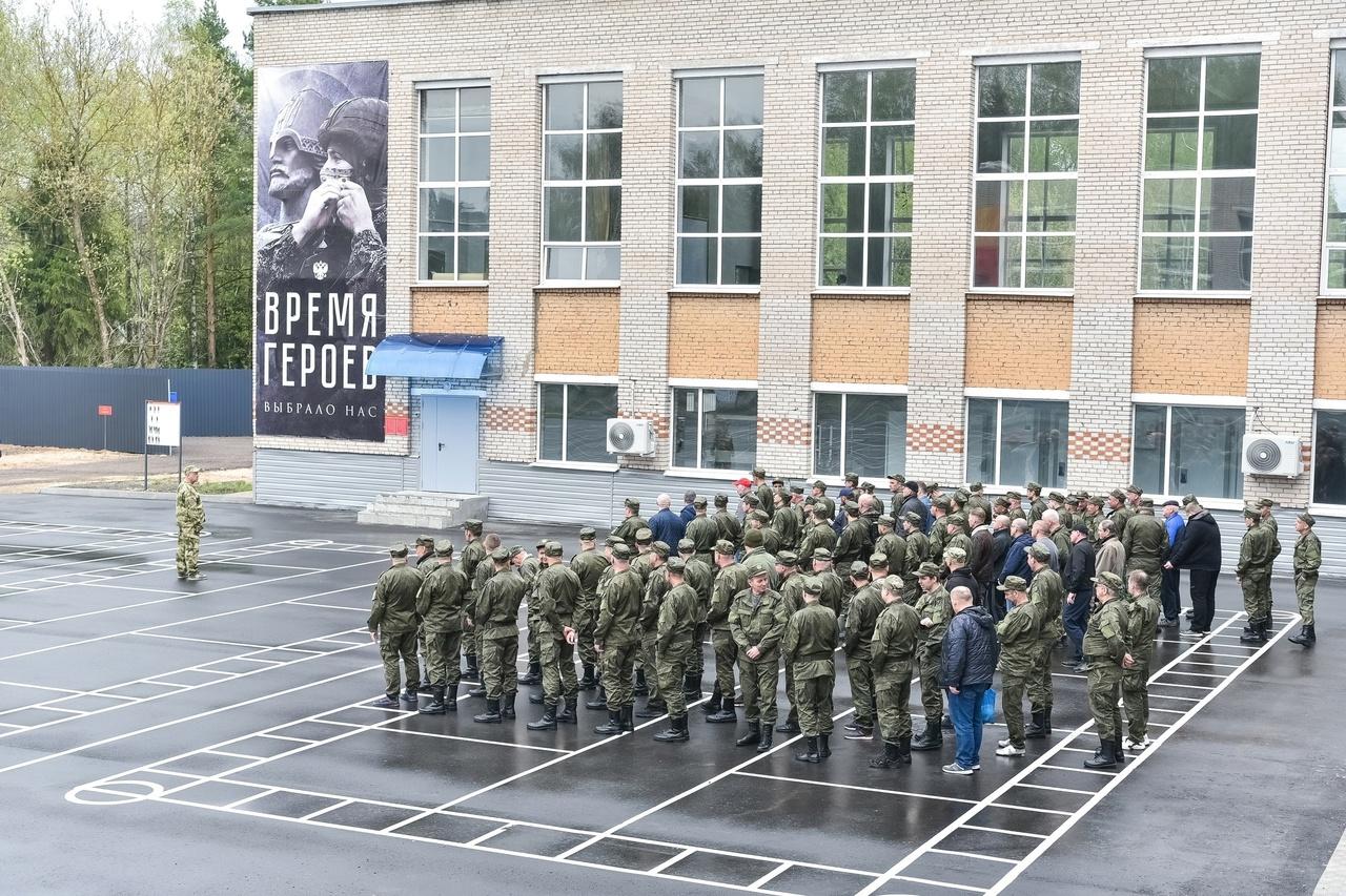 В Подмосковье продолжается отбор добровольцев на военную службу по контракту