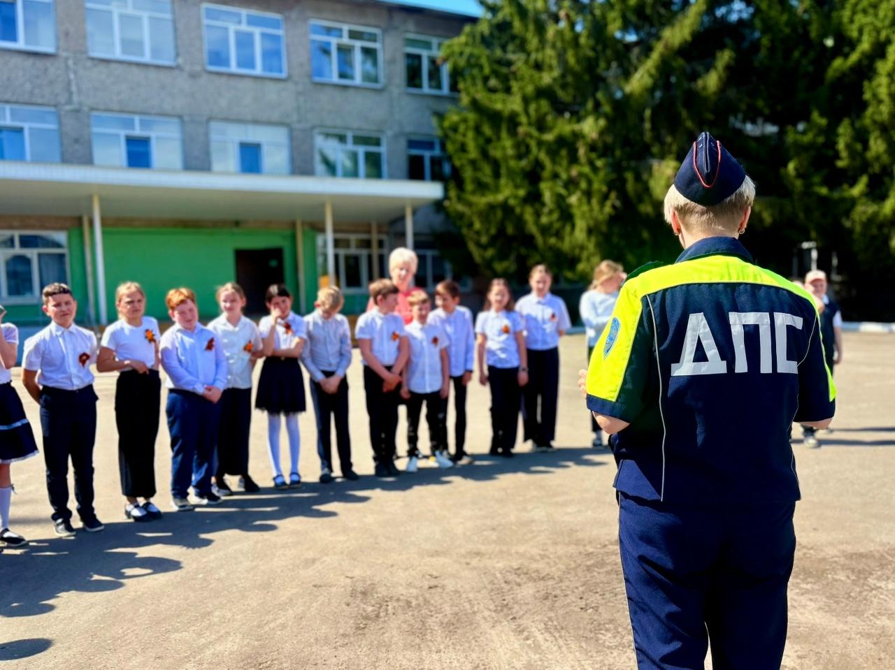 Ученики Радужненской школы узнали о безопасности на дорогах