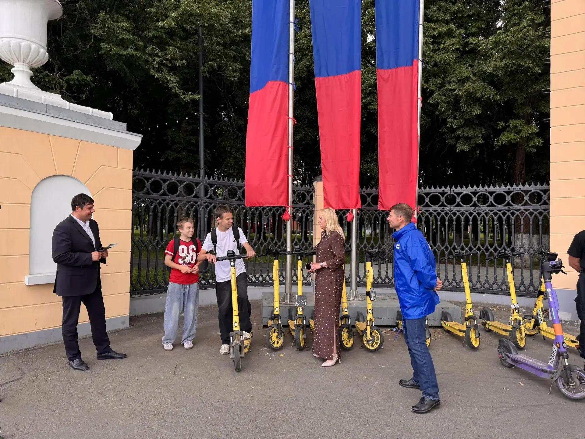 Жителям Коломны напомнили о безопасности при передвижении на электросамокатах и других средствах индивидуальной мобильности