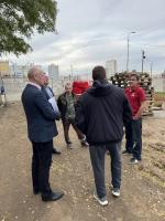 Рабочий выезд первого заместителя главы Лубяного Дениса Борисовича с представителями общественности на объекте благоустройства &mdash; сквер по ул. Гагарина.